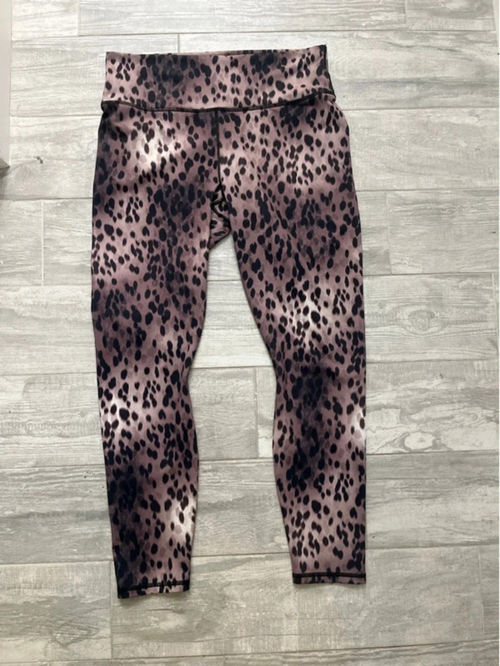 Fabletics Leopard Power Hold Leggings